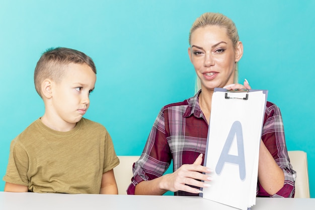 Kto to pedagog specjalny i jaką pełni rolę w edukacji?