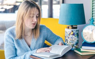 Jakim czasem warto pisać list po angielsku, żeby wyglądał naturalnie?