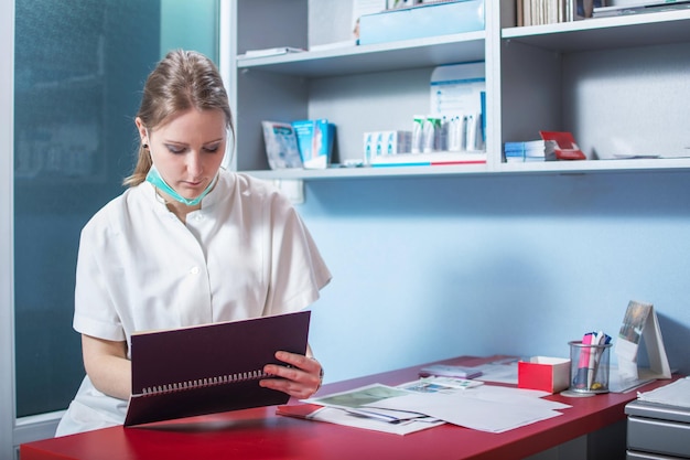 Monitor badań klinicznych jakie studia warto wybrać?